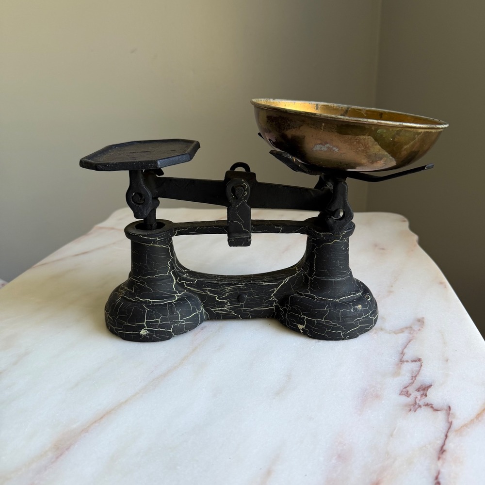 Vintage Peerage England Cast Iron Balance Scale Black‎ Crackle Brass Bowl Decor